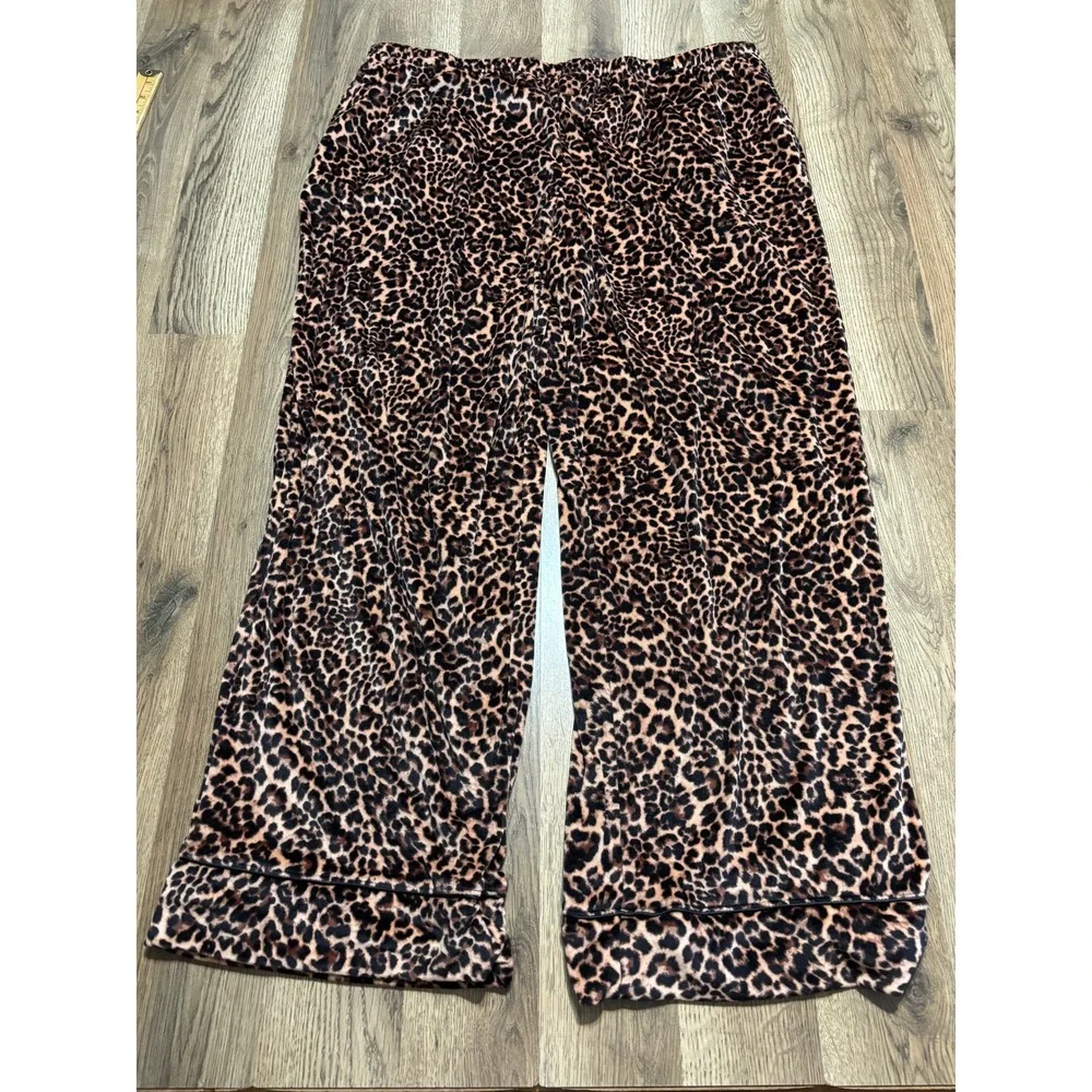 Joyspun Pajama Set Women Size 2X Leopard Print Velvet 2-Piece Sleepwear